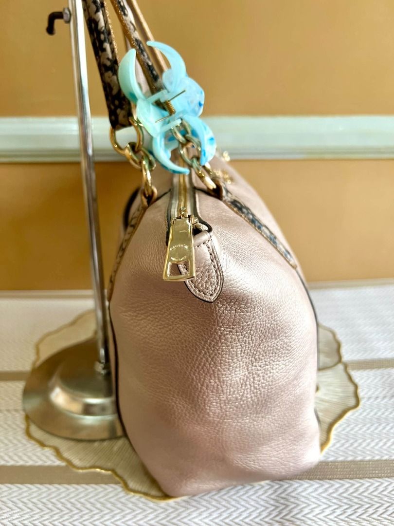 Authentic COACH Ava Chain Shoulder Bag (Category: Luxury Bags & Wallets) located in Quezon City. Submitted by bellafashion08 (Listing ID 1466308182, Image 2). Description: Dimension: - Height = 9 in. - Length = 12 in. * From U.S * Nice in actual .