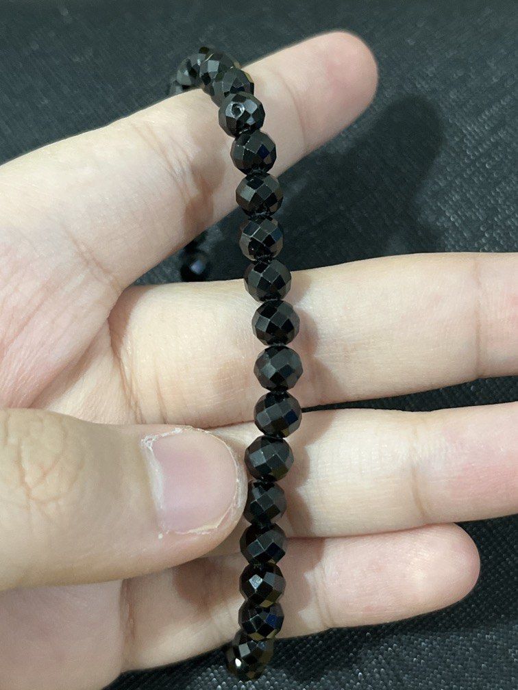 AUTHENTIC CRYSTAL 5-6MM BLACK SPINEL BRACELET (Category: Braces, Support & Protection) located in Marikina City. Submitted by kyanossy (Listing ID 1466237760, Image 3). Description: With natural inclusions .
