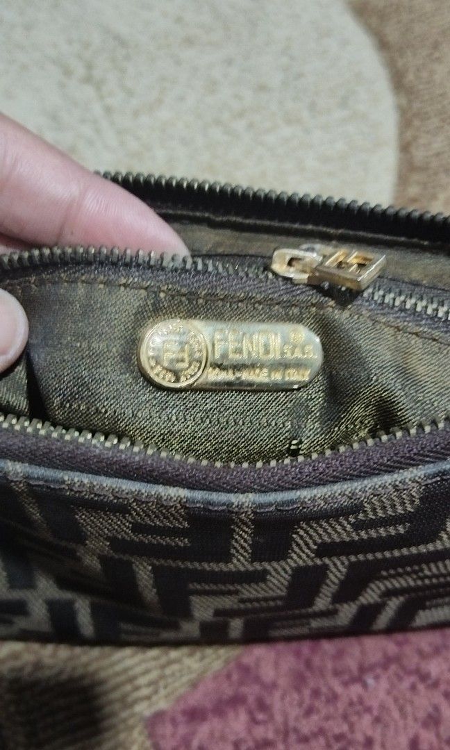 Authentic Fendi Kili Kili Bag (Category: Purses & Pouches) located in Baguio. Submitted by shopdailybasket (Listing ID 1466263931, Image 2). Description: Authentic.