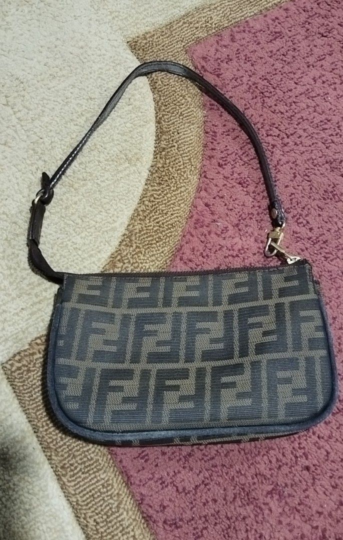 Authentic Fendi Kili Kili Bag (Category: Purses & Pouches) located in Baguio. Submitted by shopdailybasket (Listing ID 1466263931, Image 1). Description: Authentic.