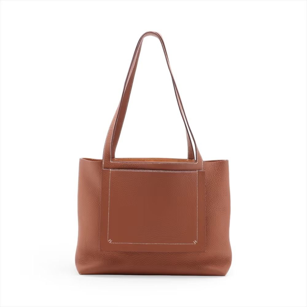 "Authentic Hermes Cabasellier 31 Taurillon Clemence Gold U: 2022 " (Category: Tote Bags) located in General Trias. Submitted by japan_secondhand_products (Listing ID 1466188175, Image 1). Description: This item shows signs of wear and tear from use. There is peeling in various places. *As this is a used item, there may be scratches or stains not mentioned in the description. Please understand this in advance. Product Rank B brand Hermes Model Cab