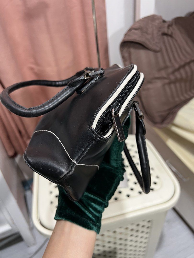 authentic NEXT leatyer top handle bag (Category: Purses & Pouches) located in Baguio. Submitted by mercedeshermosamoran (Listing ID 1466191261, Image 3). Description: L- 6 inches W- 10 inches spacious inside sturdy/ can carry heavy stuff.