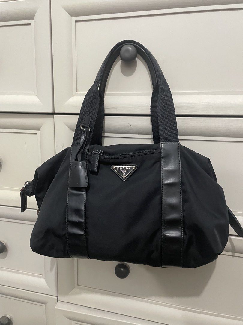 AUTHENTIC PRADA Vitello-Trimmed Vela Tote (Category: Luxury Bags & Wallets) located in Santa Rosa. Submitted by jiminloi (Listing ID 1466196416, Image 1). Description: AUTHENTIC Prada Vitello-Trimmed Vela Tote for sale!!! (Bought it from Japan) Bag itself only!!! ₱12,000 BIÑAN LAGUNA LOCATION LALAMOVE +SF.