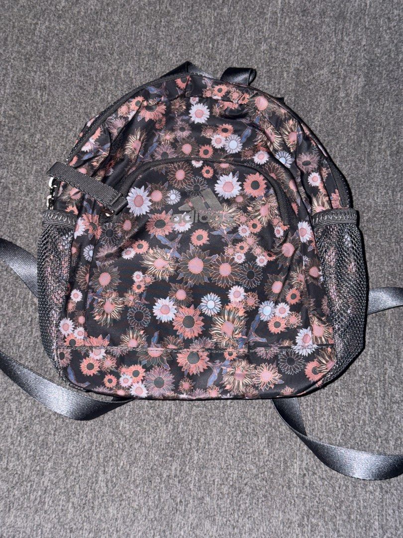 Authentic Small Adidas Backpack (Category: Backpacks) located in Santa Rosa. Submitted by prelovedbyhellah (Listing ID 1466192737, Image 1). Description: never been used :) pm your offer ! .