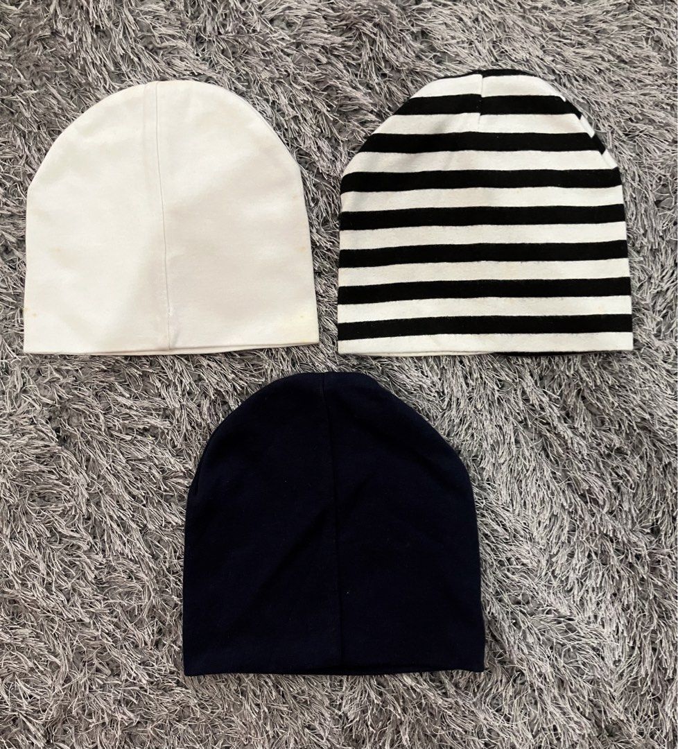 Baby bonnets (Category: Babies & Kids Fashion) located in Pulilan. Submitted by aneth11983 (Listing ID 1466176746, Image 3). Description: Baby bonnets 6-12m/18m Preowned, from🇺🇸 Take all for ₱550+sf/df Gcash/ JnT Payment first basis to accept ur offer 📍Pulilan, Bulacan.