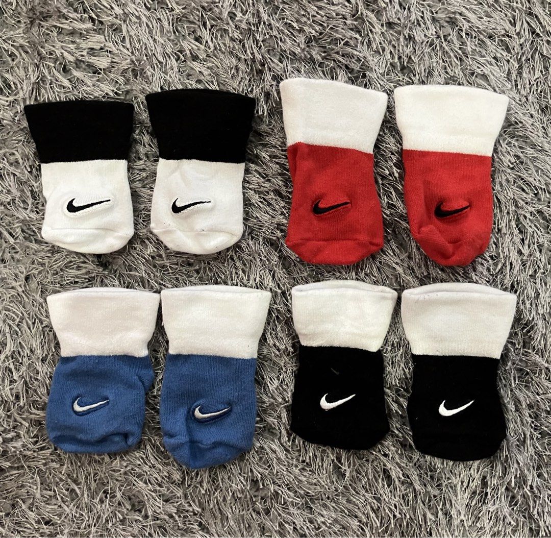 Nike,Jordan,Converse baby’s sock (Category: Babies & Kids Fashion) located in Pulilan. Submitted by aneth11983 (Listing ID 1466175205, Image 1). Description: Nike, Jordan, Converse socks For 0-3months Preowned ng anak ko These are from🇺🇸 not thrifted Takeall for ₱650+ sf/df Gcash/JnT Payment first basis to acceptur offer 📍Pulilan, Bulacan .