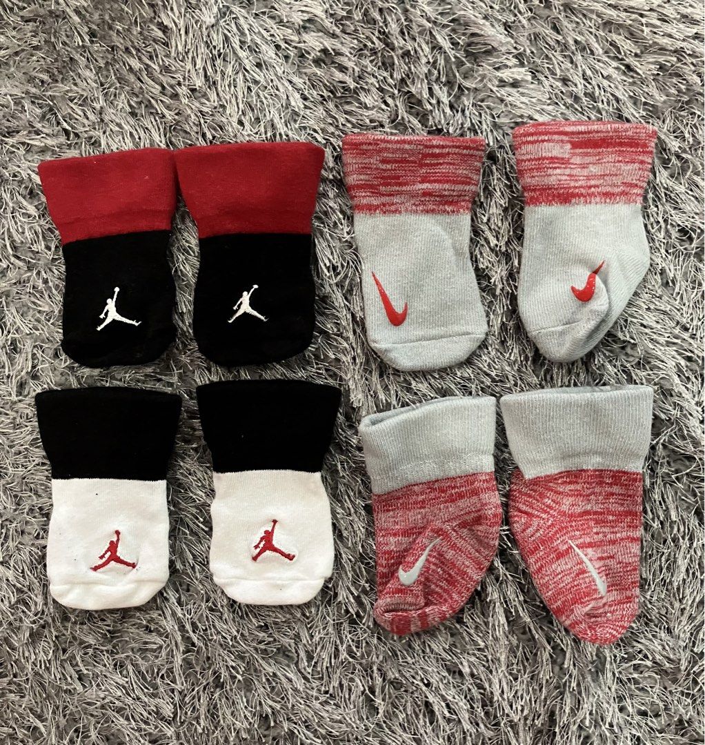 Nike,Jordan,Converse baby’s sock (Category: Babies & Kids Fashion) located in Pulilan. Submitted by aneth11983 (Listing ID 1466175205, Image 2). Description: Nike, Jordan, Converse socks For 0-3months Preowned ng anak ko These are from🇺🇸 not thrifted Takeall for ₱650+ sf/df Gcash/JnT Payment first basis to acceptur offer 📍Pulilan, Bulacan .