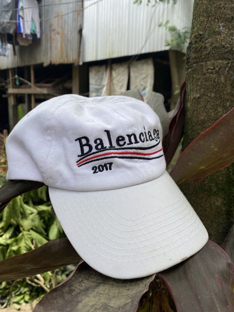 Balenciaga 2017 Dadhat (Category: Caps & Hats) located in Cagwait. Submitted by roundsociety_ph (Listing ID 1466184383, Image 2). Description: .