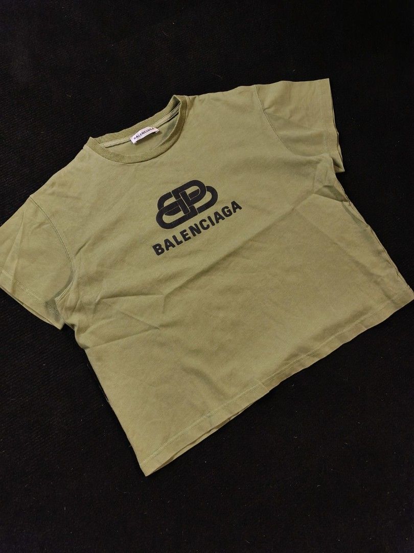 Balenciaga BB Logo Shirt (Category: Shirts) located in San Fernando. Submitted by gaboo_asncn (Listing ID 1466328530, Image 1). Description: - Balenciaga BB Logo Shirt - Size: Large on tag (W21/L20) - Condition: Excellent - Color Rate: 9.5/10 - No issue.