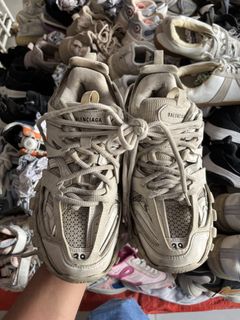 (Category: ) located in . Submitted by zeich_thrift (Listing ID 1466160929, Image 1). Description: .
