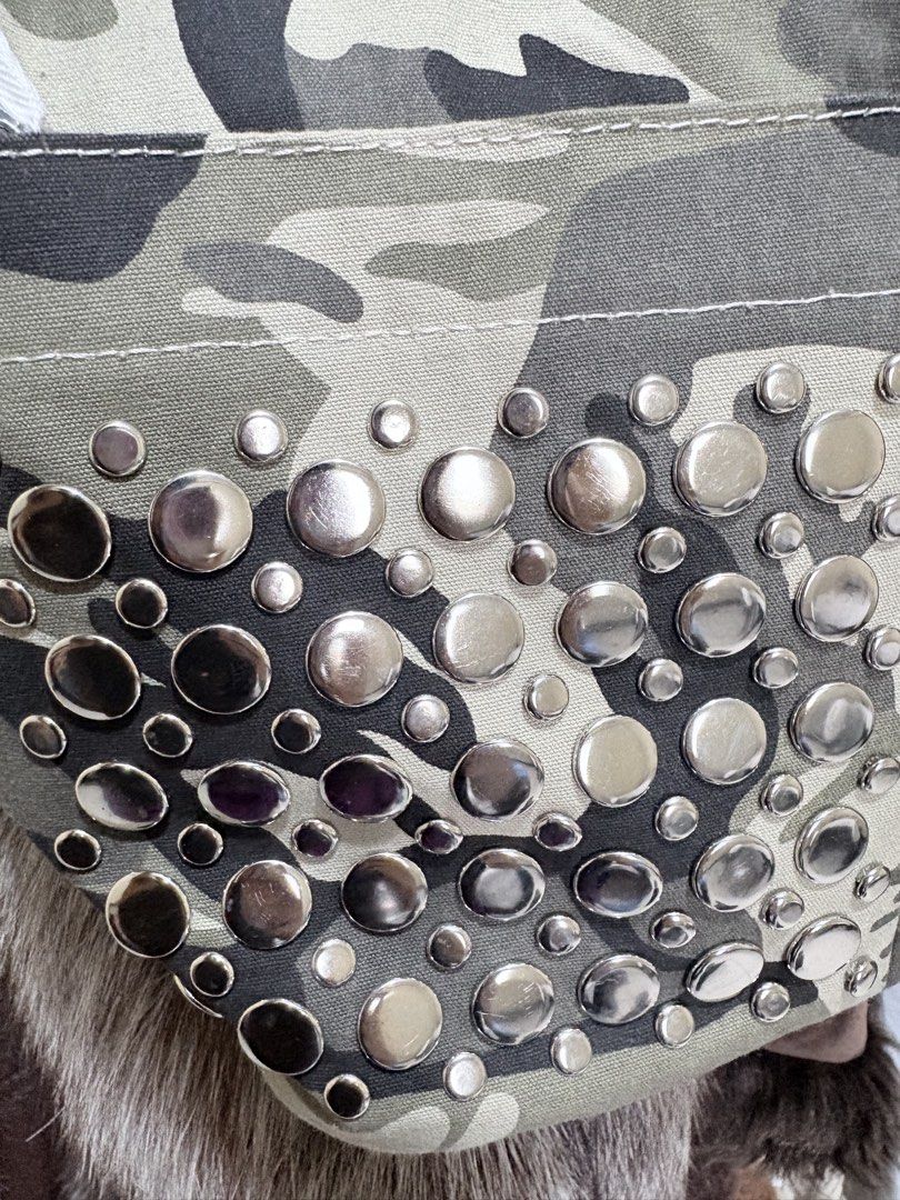 Bali Camo Stud Bag (Category: Shoulder Bags) located in Baguio. Submitted by babadsa_araw (Listing ID 1466197593, Image 2). Description: Got it on vacation in Bali, Rarely Used Minor Scratches on Studs Got it for 2k Unisex.