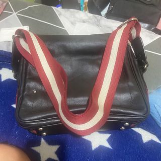 (Category: ) located in . Submitted by vincechong0813 (Listing ID 1466171541, Image 1). Description: .