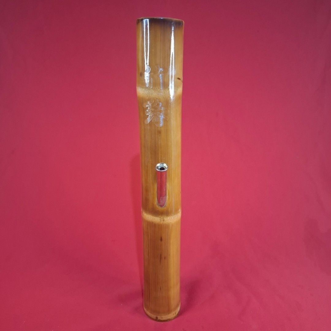 Bamboo water pipe (Category: Everything Else Others) located in Mandaluyong City. Submitted by edward123_andren (Listing ID 1466329939, Image 1). Description: - Traditional bamboo water pipe - Dimensions: Approximately 35 cm in length .