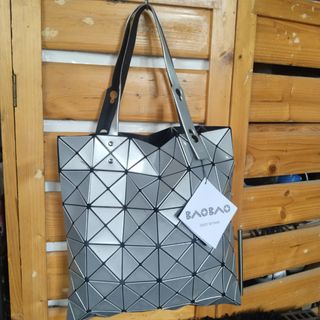 (Category: ) located in . Submitted by dione_closet503 (Listing ID 1466211777, Image 1). Description: .