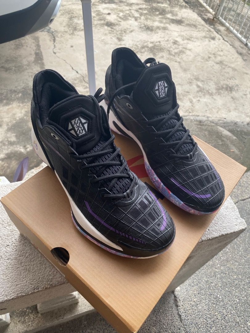 Basketaball shoes Anta (Category: Sneakers) located in Caloocan City. Submitted by jet40 (Listing ID 1466313636, Image 1). Description: Open for trade to any item.