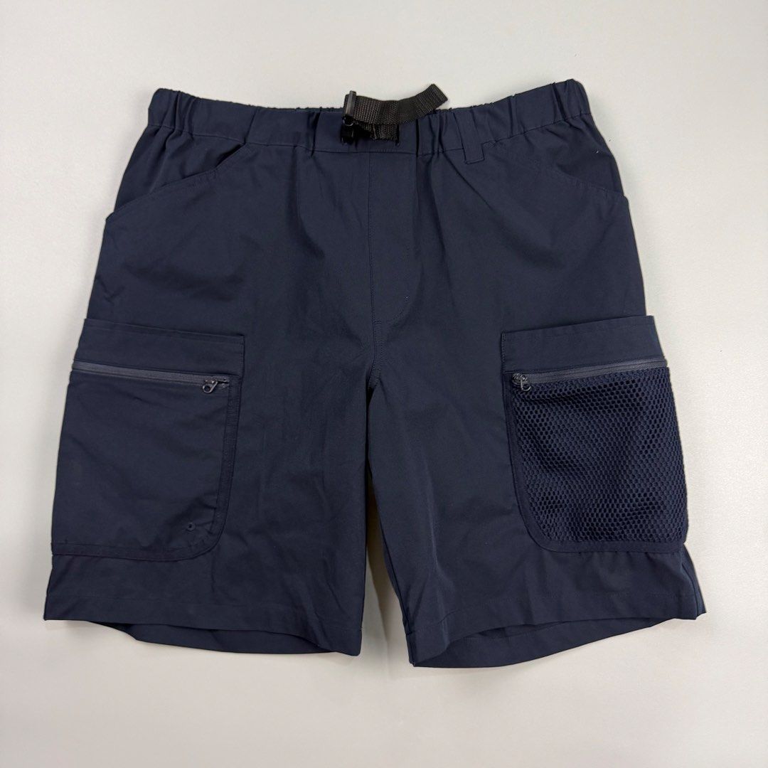 BEAMS HEART Navy Cargo Shorts Size M (Category: Shorts) located in Cavite. Submitted by epiboie (Listing ID 1466317919, Image 1). Description: Beams multipocket short Medium on tag 30-34 19 length 12 leg opening No issue 880 -.