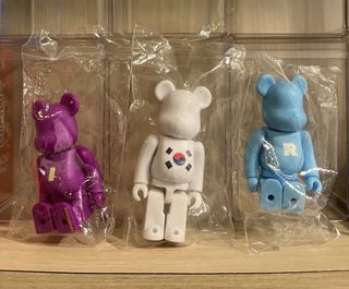 (Category: ) located in . Submitted by Bearbrick18 (Listing ID 1466184558, Image 1). Description: .