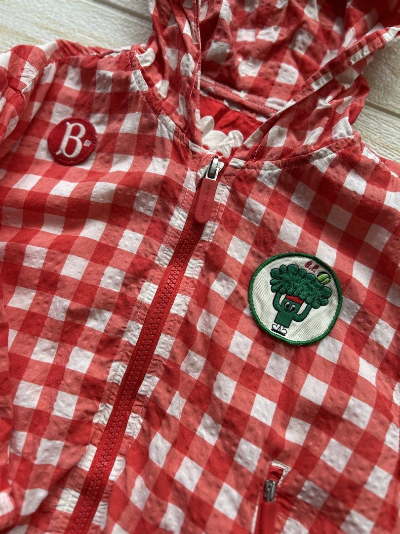 Bebedepino lightweight hooded jacket size 100 (Category: Babies & Kids Fashion) located in Cebu City. Submitted by yjainani (Listing ID 1466171466, Image 2). Description: Bebe De Pino red and white gingham checkered lightweight hooded jacket featuring a broccoli patch and a "B" logo accent..