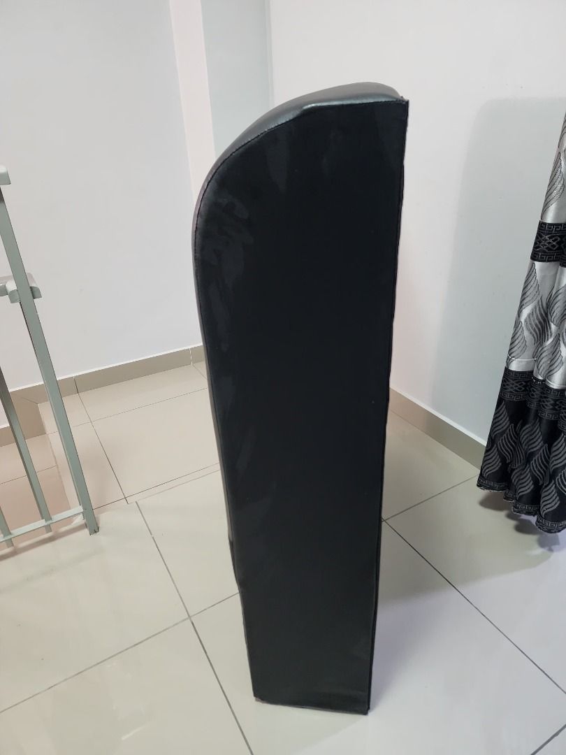 Bed Head only single bed (Category: Bed Frames & Mattresses) located in Shah Alam. Submitted by mrgaanesh89 (Listing ID 1466255607, Image 2). Description: size 43 inch Height 10inch Tick Sigle Bed.