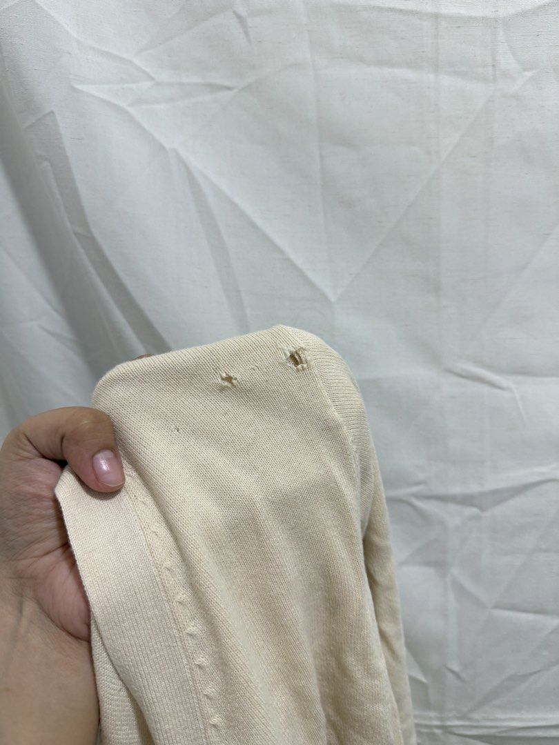 beige cardigan (Category: Coats, Jackets and Outerwear) located in Manila. Submitted by halsea (Listing ID 1466224586, Image 2). Description: large with issue .
