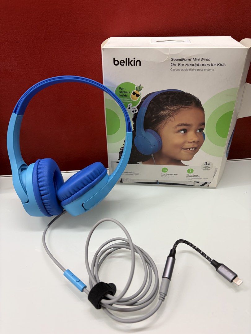 Belkin blue headset (Category: Babies & Kids Fashion) located in Manila. Submitted by coolandchic (Listing ID 1466269639, Image 1). Description: .