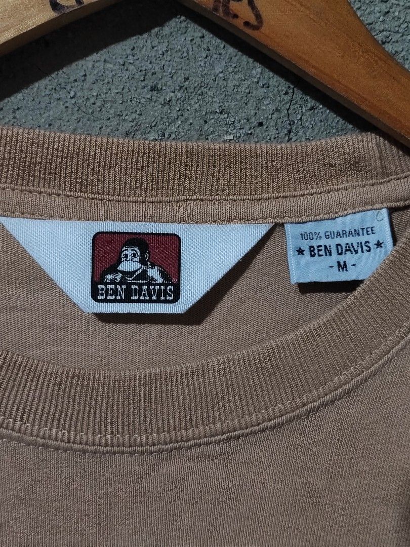 BEN DAVIS POCKET LONG SLEEVES (Category: Tshirts & Polo Shirts ) located in Iloilo. Submitted by gooddimes (Listing ID 1466324425, Image 3). Description: Ben Davis Pocket Long Sleeves Authentic Desert Brown Color Size on tag: Medium Dimes: 20Wx26L Issue/s: None Color rate: 9.8/10 Like new condition ₱900 Reminders: - All items are thrifted, please manage your expectations - Color may vary due to lighting - Please wash before using the item - Due t