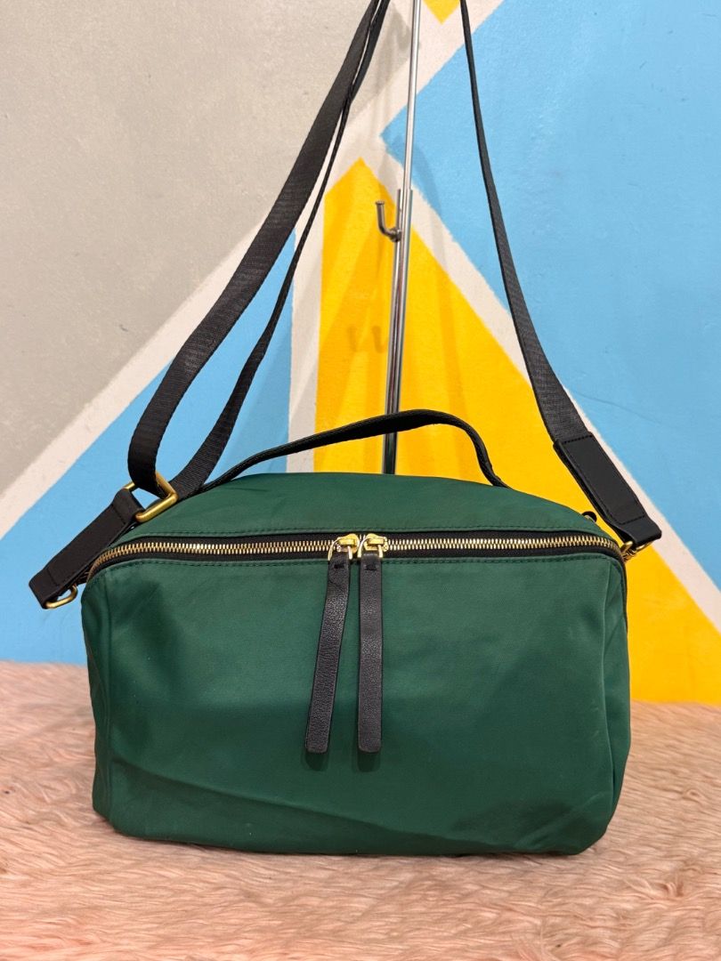 Benetton (Category: Luxury Bags & Wallets) located in Cagayan de Oro. Submitted by rairaibags (Listing ID 1466280506, Image 3). Description: .