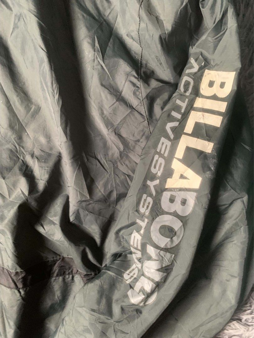 Billabong active jacket (Category: Coats, Jackets and Outerwear) located in Tarlac. Submitted by zealbird-9188e4 (Listing ID 1466185424, Image 3). Description: Size large on tag Minimal print issue.