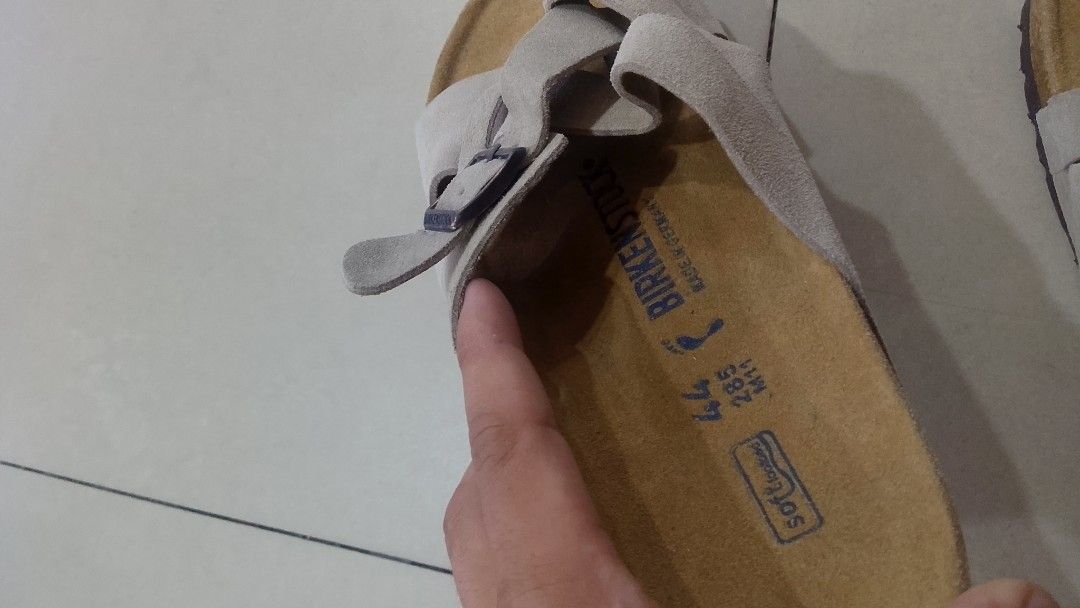 BIRKENSTOCK LUGANO SUEDE (Category: Slippers & Slides) located in Iloilo. Submitted by skerittt (Listing ID 1466324955, Image 2). Description: BIRKENSTOCK LUGANO SUEDE SIZE 44 NO FLAWS.