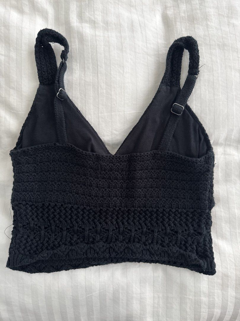 Black Crochet Knit Crop Top Bralette Adjustable Straps (Category: Sleeveless) located in Manila. Submitted by ramoneybaloney (Listing ID 1466299724, Image 2). Description: .