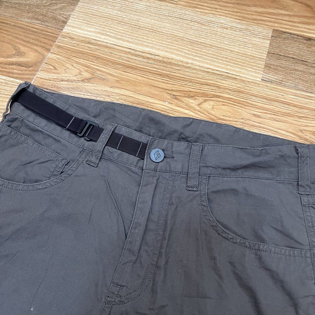 Black Diamond - Alpine Pants First Gen (Category: Activewear) located in Batangas. Submitted by wornwear.ph (Listing ID 1466273708, Image 2). Description: Black Diamond - Alpine Pants First Gen Small Waistline 30 inches Length 39” Quick dry fabric Excellent condition 1,680 only! .