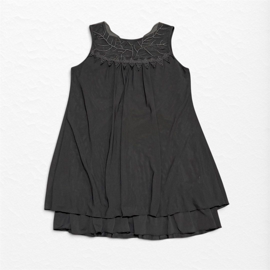 black dress | m (Category: Dresses) located in Quezon City. Submitted by w4rdrobeph (Listing ID 1466176630, Image 1). Description: Gothic & vampy curated thrift Washed • No issue ‎✧༺♥༻✧ ‎ ‎no cod ‎mop: gcash,maya & bank transfer visit my ig: w4rdrobeph .
