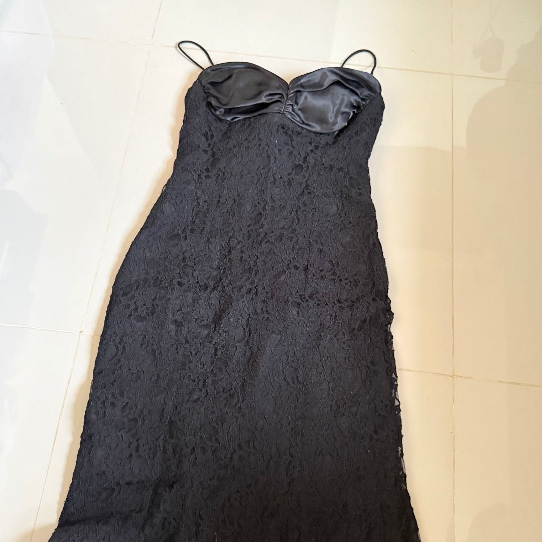 Black Lace Evening Dress (Category: Evening dresses & gowns) located in Baliuag. Submitted by dubu.preloved (Listing ID 1466279961, Image 1). Description: Black Lace Evening Dress - Needs Cleaning - Perfect for Events ✨ Condition: 8/10 📏 Size: M-L 🚚 Shipping available via JNT/Flash 📍 Meet-up: Baliuag, Bulacan.
