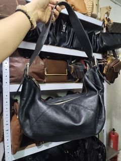 (Category: ) located in . Submitted by chicout (Listing ID 1466234714, Image 1). Description: .