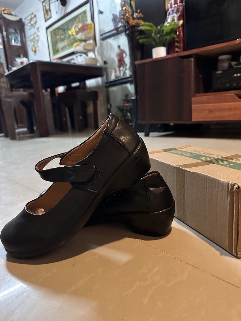 Black Mary Jane Heels 5cm Size 40 (Category: Heels) located in Manila. Submitted by mysticdog_8e9243 (Listing ID 1466182080, Image 2). Description: - Style: Classic Black Mary Jane heels - Size: 40 - Heel Height: 5cm - Closure: Adjustable strap with hook and loop - Toe Design: Rounded toe for extra comfort - Condition: Brand new, unused, and super clean - Inclusions: Comes with original cardboard shoebox.