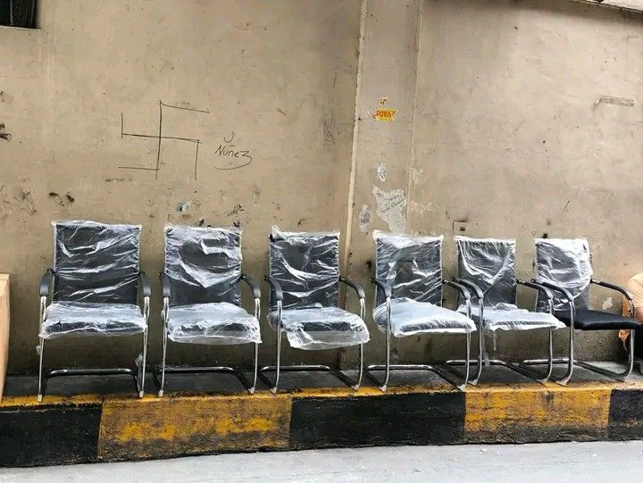 Black mesh office chairs with chrome cantilever base (Category: Office Furniture & Fixtures) located in Manila. Submitted by wisecat_f7c143 (Listing ID 1466249987, Image 2). Description: available!!! Black mesh office chairs with chrome cantilever base pm me COD via lalamove (may shipping fee).