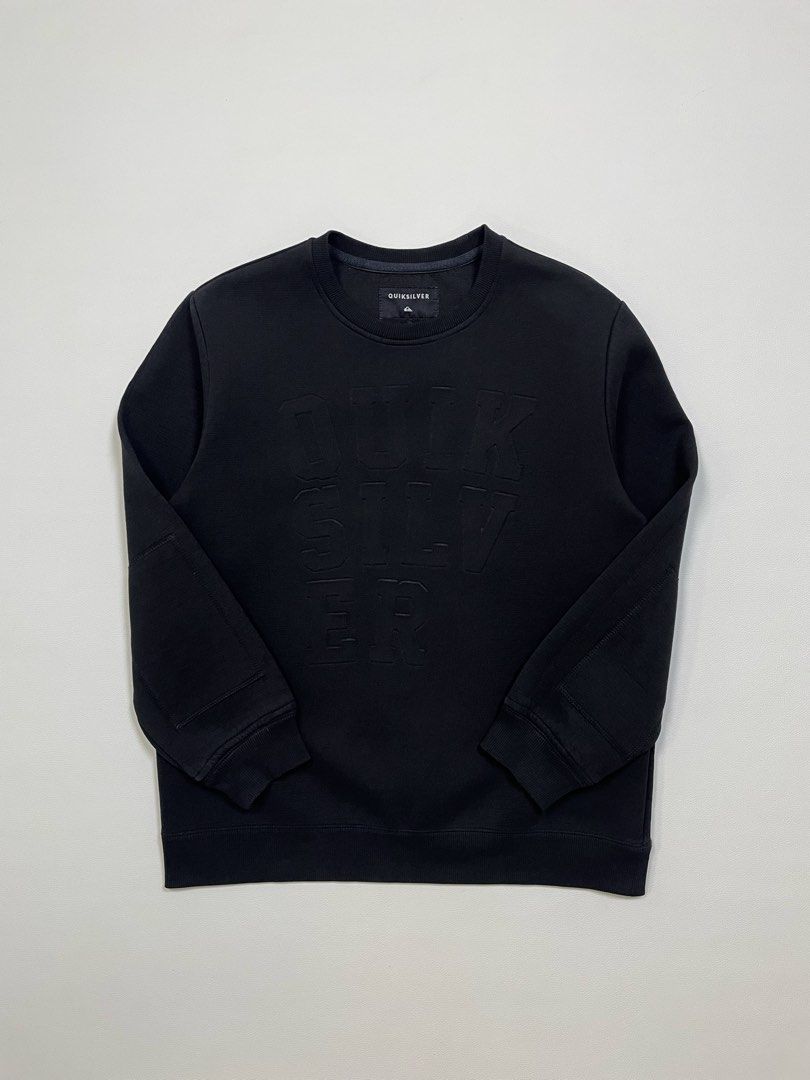 Black Quiksilver fleece subtle embossed logo (Category: Coats, Jackets and Outerwear) located in Baguio. Submitted by azoan (Listing ID 1466182453, Image 2). Description: .