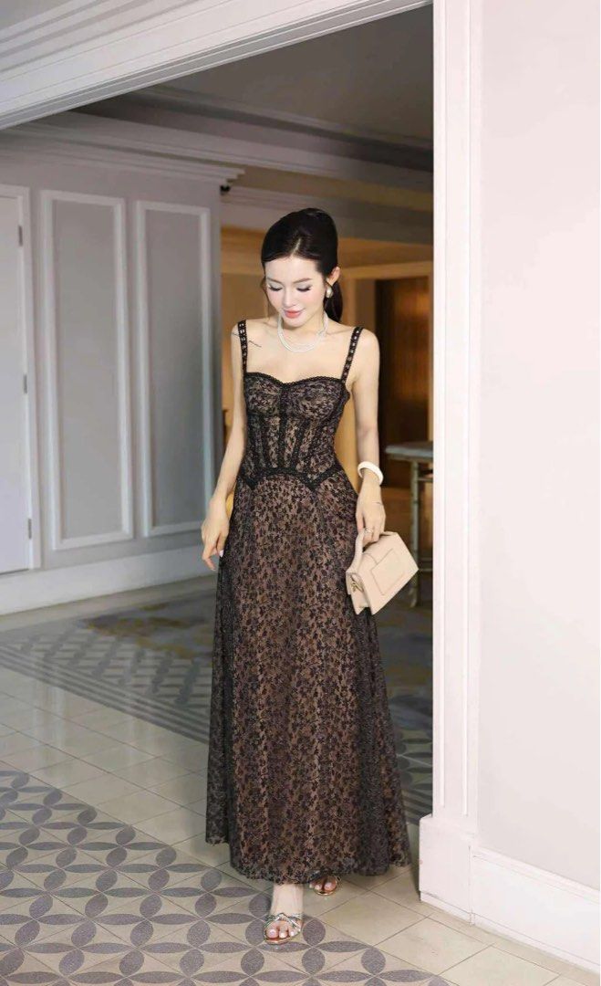 Black Vietnam dress (Category: Evening dresses & gowns) located in Pasig City. Submitted by maroseilao (Listing ID 1466297195, Image 1). Description: Never used Rfs: No storage Brand new with tags .