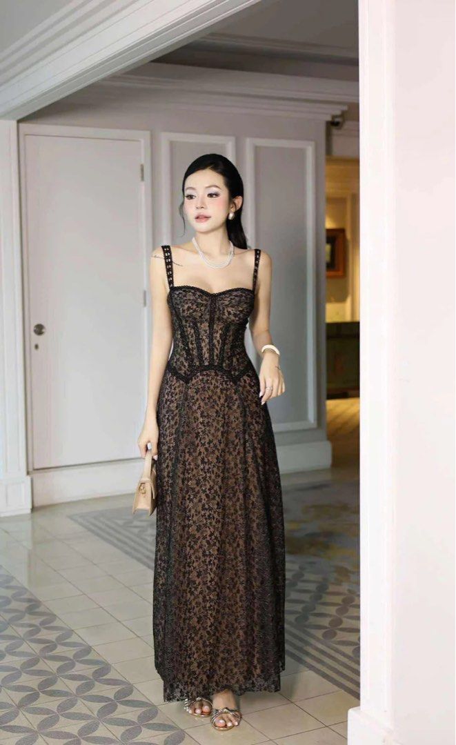 Black Vietnam dress (Category: Evening dresses & gowns) located in Pasig City. Submitted by maroseilao (Listing ID 1466297195, Image 2). Description: Never used Rfs: No storage Brand new with tags .