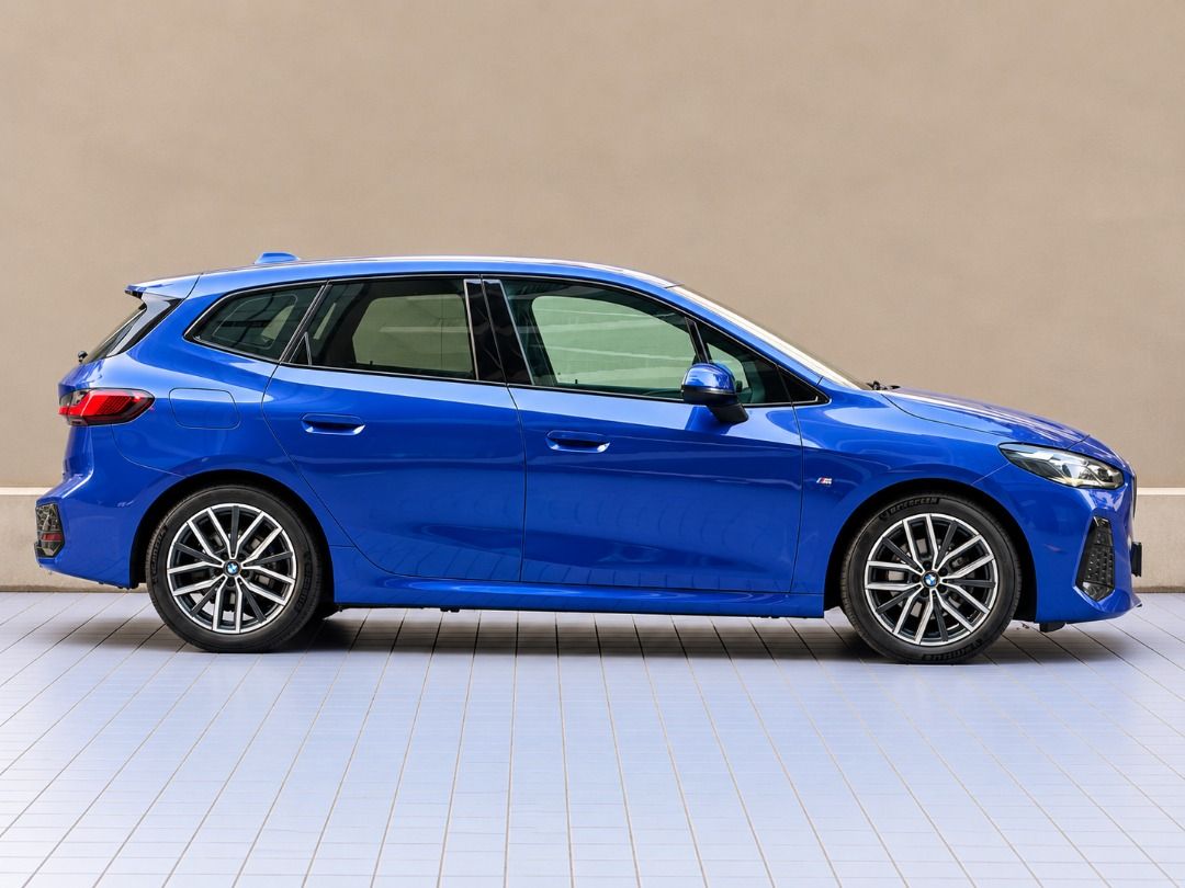 BMW 2 Series Active Tourer 216i M Sport (A) (Category: Used Cars) located in Singapore. Submitted by quantumcollections (Listing ID 1455658366, Image 3). Description: 𝐁𝐌𝐖 𝟐 𝐒𝐞𝐫𝐢𝐞𝐬 𝟐𝟏𝟔𝐢 𝐀𝐜𝐭𝐢𝐯𝐞 𝐓𝐨𝐮𝐫𝐞𝐫 𝐌-𝐒𝐩𝐨𝐫𝐭 𝑅𝑒𝑔 𝐷𝑎𝑡𝑒: 28 𝐽𝑢𝑙 2023 (6𝑦𝑟 9𝑚𝑡ℎ) 𝑀𝑖𝑙𝑒𝑎𝑔𝑒: 72,525𝑘𝑚 𝑂𝑤𝑛𝑒𝑟𝑠: 1 𝐹𝑢𝑙𝑙 𝐿𝑜𝑎𝑛 𝑀𝑜𝑛𝑡ℎ𝑙𝑦 𝑜𝑛𝑙𝑦 @ $23𝑥𝑥!!! 𝐵𝑎𝑛𝑘 𝐿𝑜𝑎𝑛 𝑀𝑜𝑛𝑡ℎ𝑙𝑦 𝑜𝑛𝑙𝑦 @ $12𝑥𝑥!!! 𝐴𝑔𝑒𝑛𝑡 𝑊