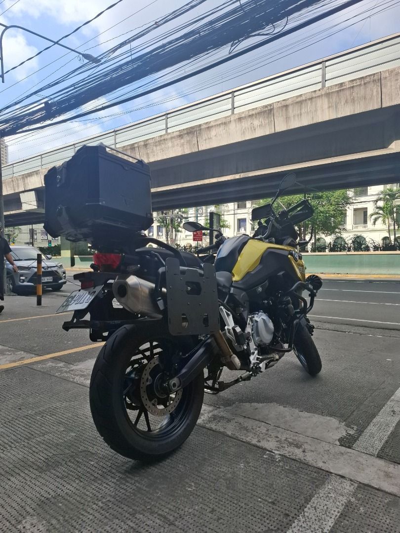 BMW GS 750 (Category: Motorbikes for Sale) located in Caloocan City. Submitted by ctvincev (Listing ID 1466203682, Image 1). Description: ✅ Brand/Model: bmw gs750 ✅ Year Model: 2021 ✅ Mileage 13k ✅ Location: Pasay ✅ Contact 09189075226 Unit cost was 595K with 200k plus upgrades 1. Windshield 2. Engine guard 3. Denali sound bomb 4. Gr aux lights 5. Sw motech top box and bracket 6. Sw motech side pannier and bracket 7. Sw motech hand guard 8. Sw mo