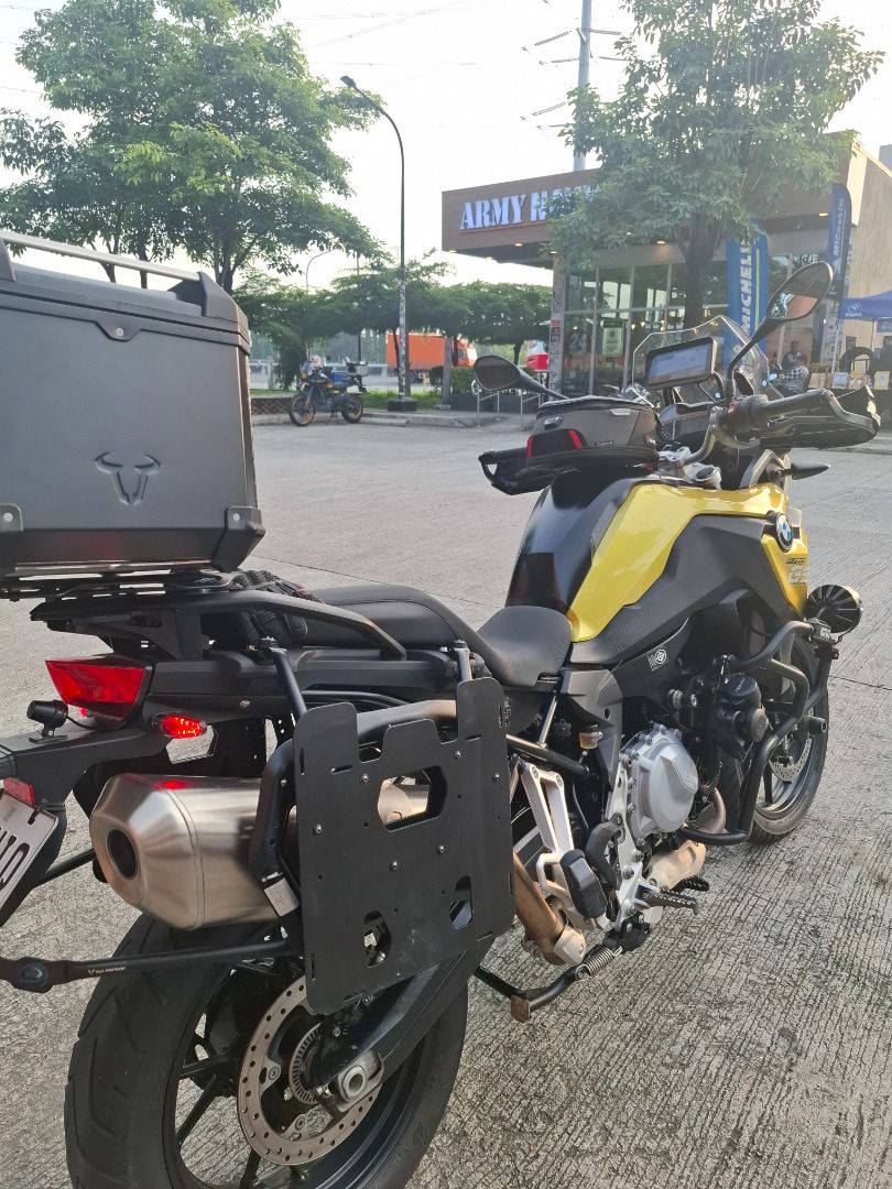 BMW GS 750 (Category: Motorbikes for Sale) located in Caloocan City. Submitted by ctvincev (Listing ID 1466203682, Image 2). Description: ✅ Brand/Model: bmw gs750 ✅ Year Model: 2021 ✅ Mileage 13k ✅ Location: Pasay ✅ Contact 09189075226 Unit cost was 595K with 200k plus upgrades 1. Windshield 2. Engine guard 3. Denali sound bomb 4. Gr aux lights 5. Sw motech top box and bracket 6. Sw motech side pannier and bracket 7. Sw motech hand guard 8. Sw mo