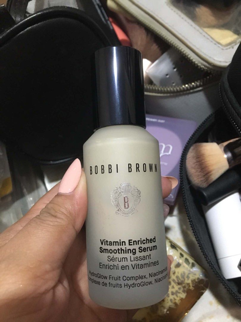 Bobbi Brown Vitamin Enriched Face Base Primer (Category: Makeup) located in Paranaque City. Submitted by veibi3 (Listing ID 1466333867, Image 2). Description: Tried once only ₱2650 each, full size both.