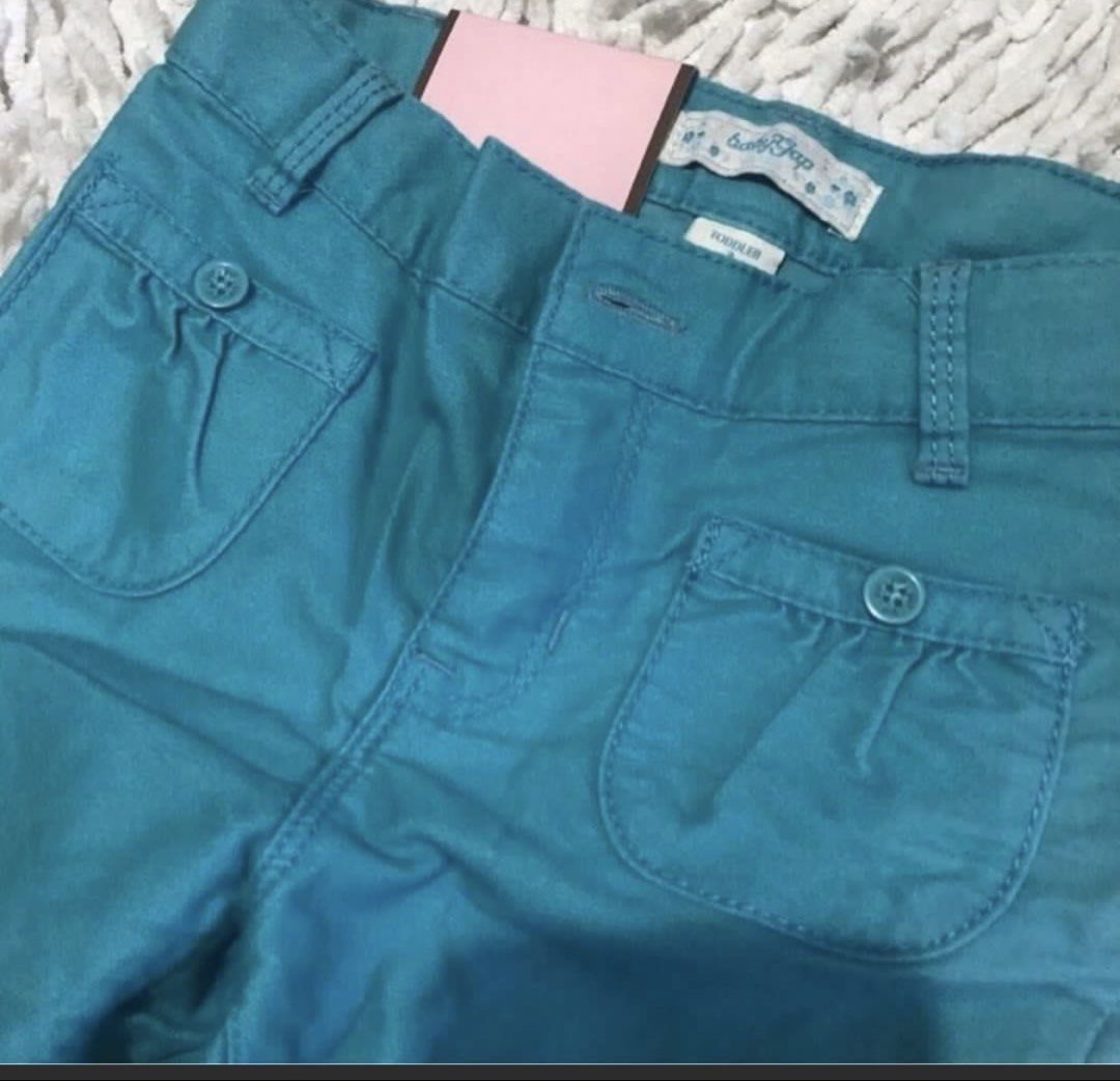 Brand New Baby Gap Pants (Category: Babies & Kids Fashion) located in Taguig. Submitted by iamfab15 (Listing ID 1466164716, Image 2). Description: Brand New Fit 1-2Y on tag.
