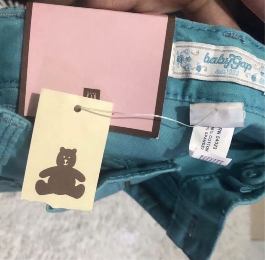 Brand New Baby Gap Pants (Category: Babies & Kids Fashion) located in Taguig. Submitted by iamfab15 (Listing ID 1466164716, Image 3). Description: Brand New Fit 1-2Y on tag.