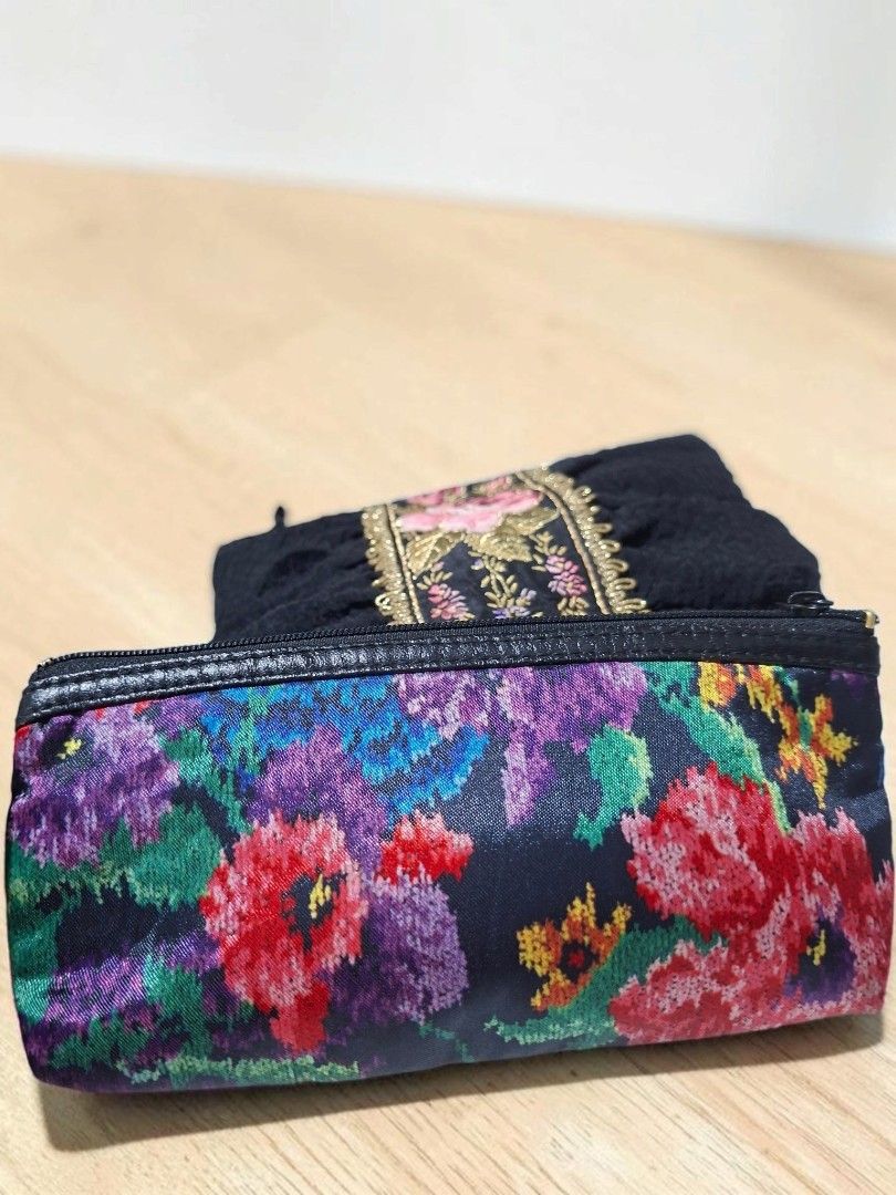 BRANDED FLORAL POUCHES BUNDLE (Category: Purses & Pouches) located in Las Pinas. Submitted by annachiaonair2037 (Listing ID 1466182053, Image 2). Description: JULIEN FAURE LAKE ALSTER (SIGN OF USAGE INSIDE) BOTH FROM JAPAN.