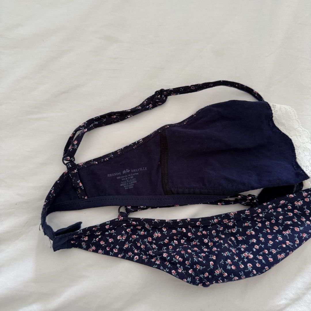 Brandy Melville Bralette Top (Category: Shirts) located in Davao. Submitted by aug_amari (Listing ID 1466170484, Image 3). Description: fits size xs-medium no pad slot from US.