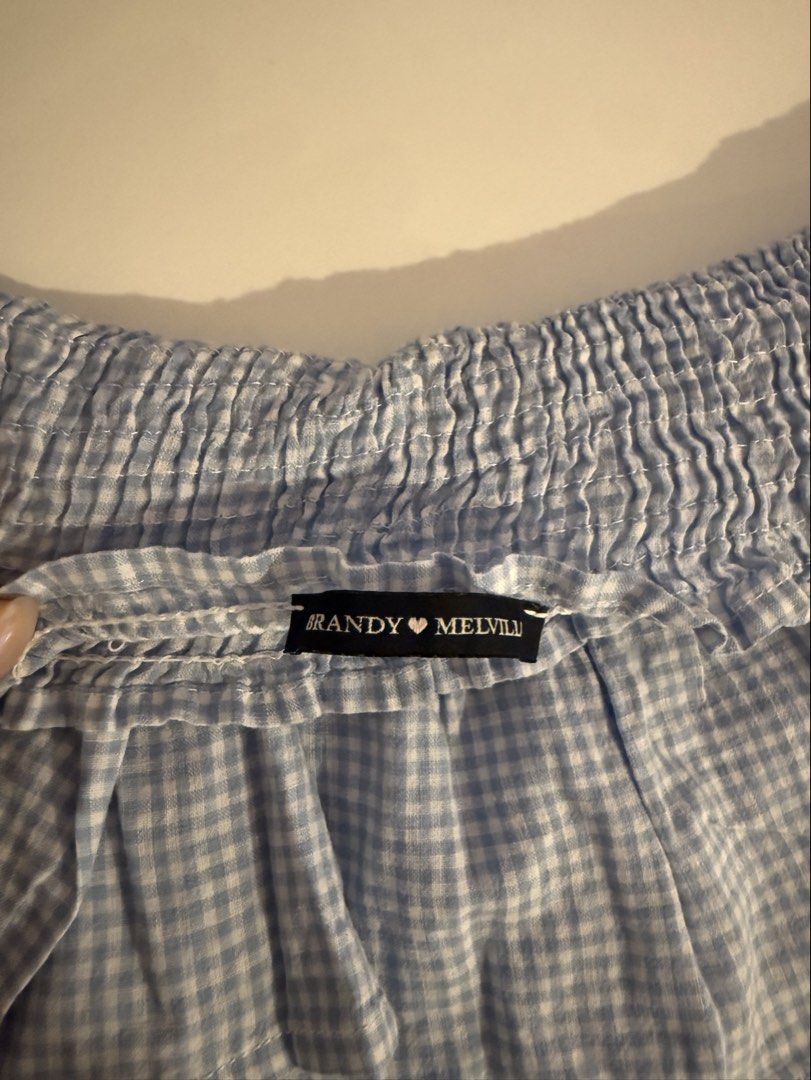 Brandy Melville Gingham Off shoulder Top (Category: Others Tops) located in Binan City. Submitted by bykkd (Listing ID 1466222432, Image 2). Description: .