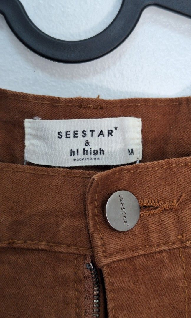 Brown Pants (Category: Other Bottoms) located in La Trinidad. Submitted by styled.traded (Listing ID 1466244335, Image 2). Description: Size S- M, W- 26" L- 35" non-stretch, very nice in person.