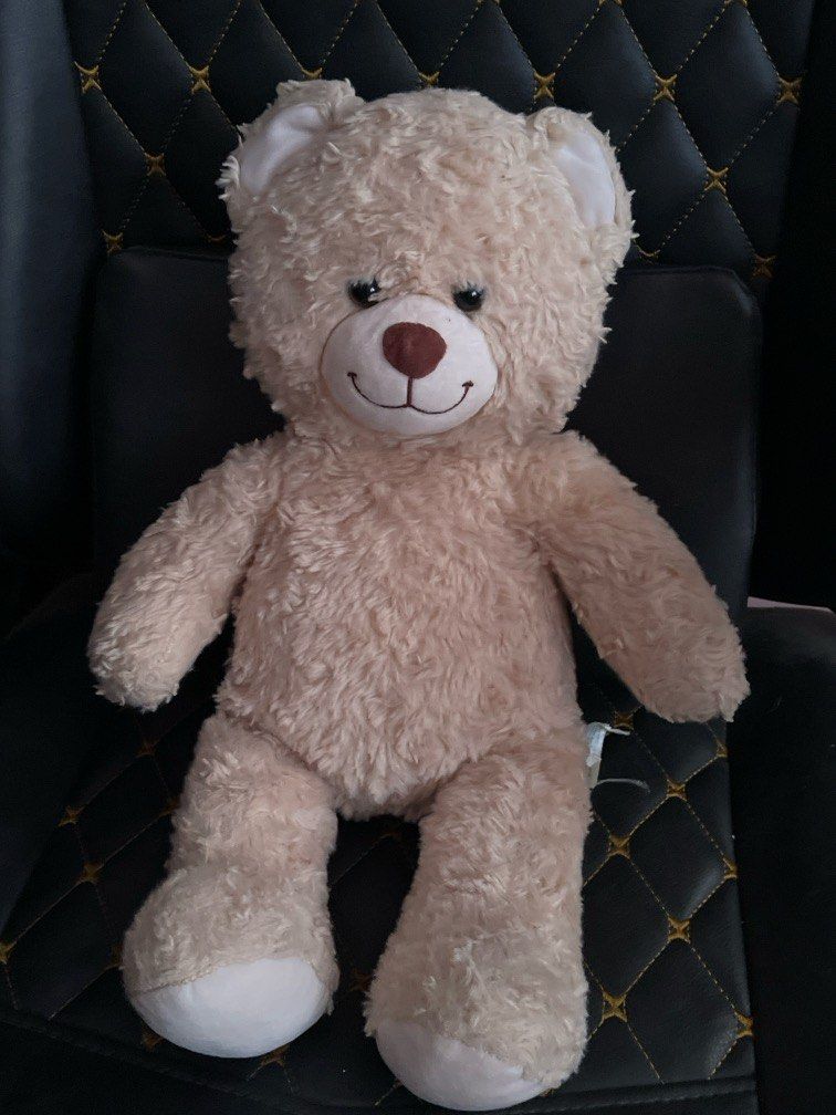 Build a Bear Bear (Category: Plushies & Soft Toys) located in Zamboanga. Submitted by pjwastaken (Listing ID 1466210695, Image 1). Description: .